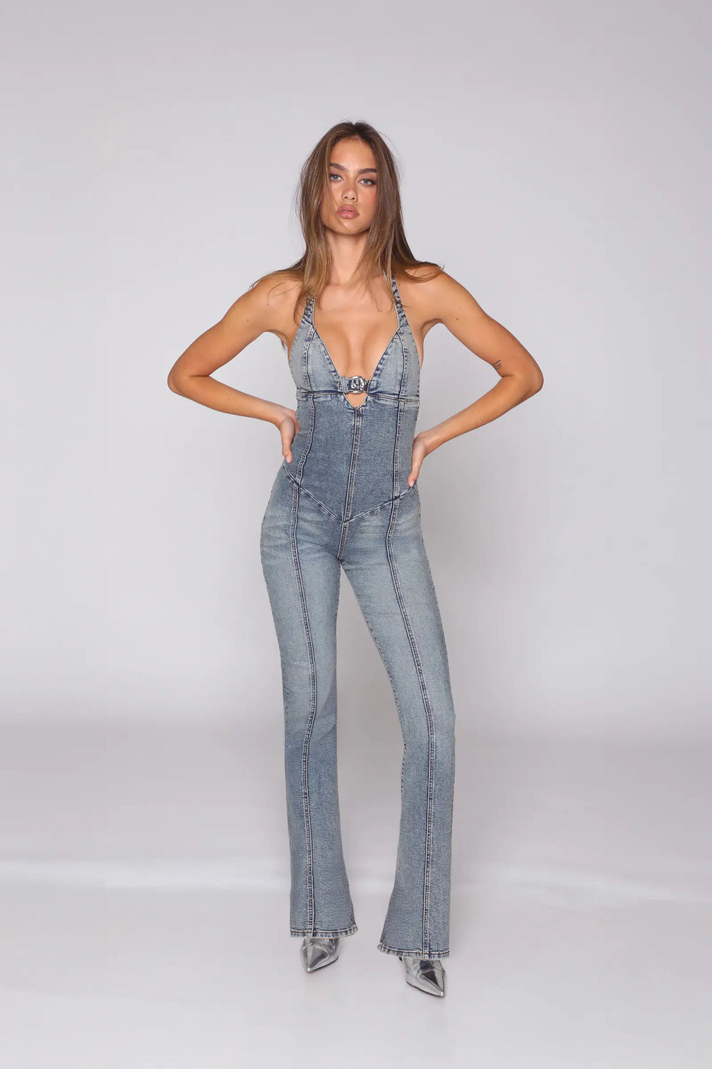 Jeansowy kombinezon w stylu utility
