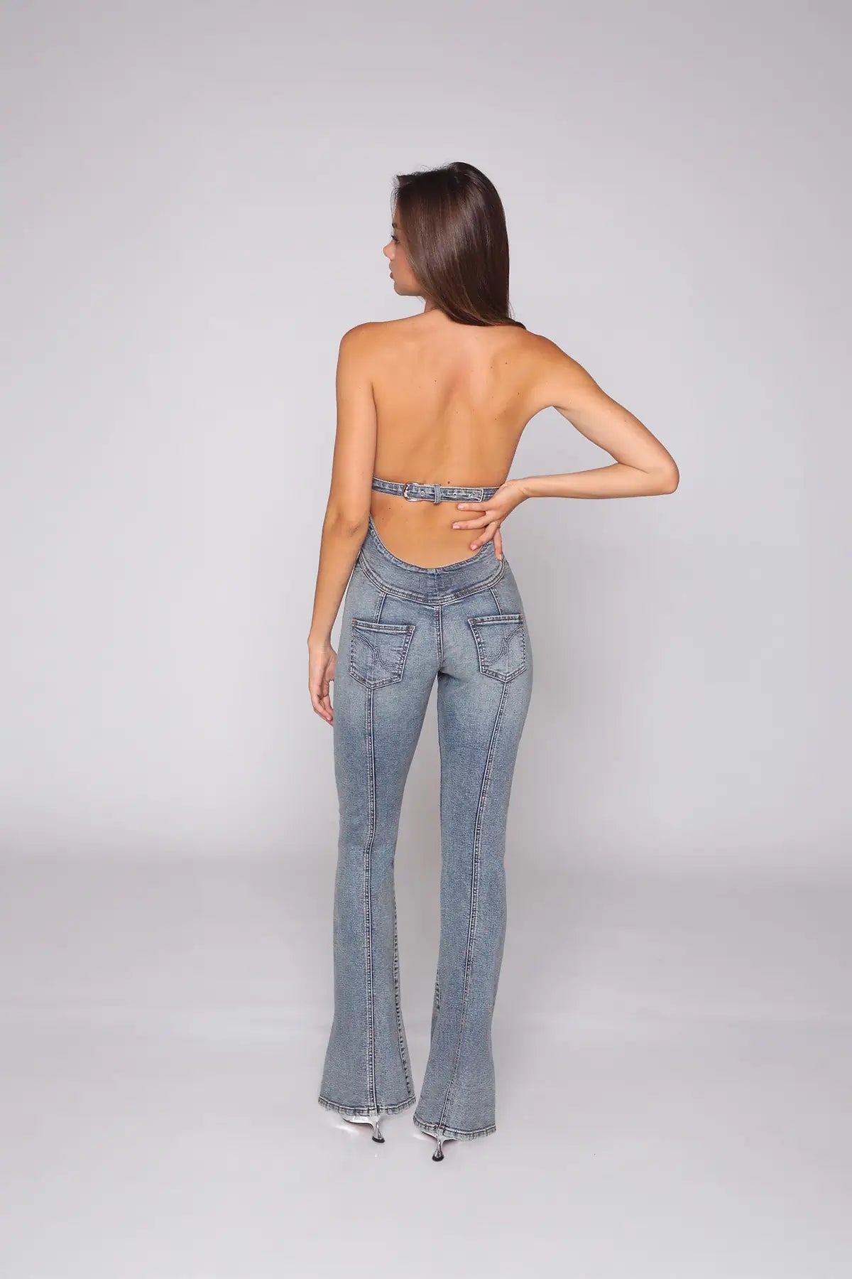Jeansowy kombinezon w stylu utility